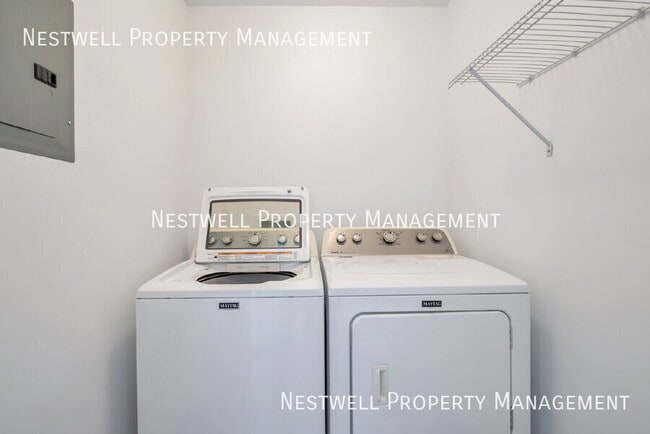 Building Photo - 637 E 380 N