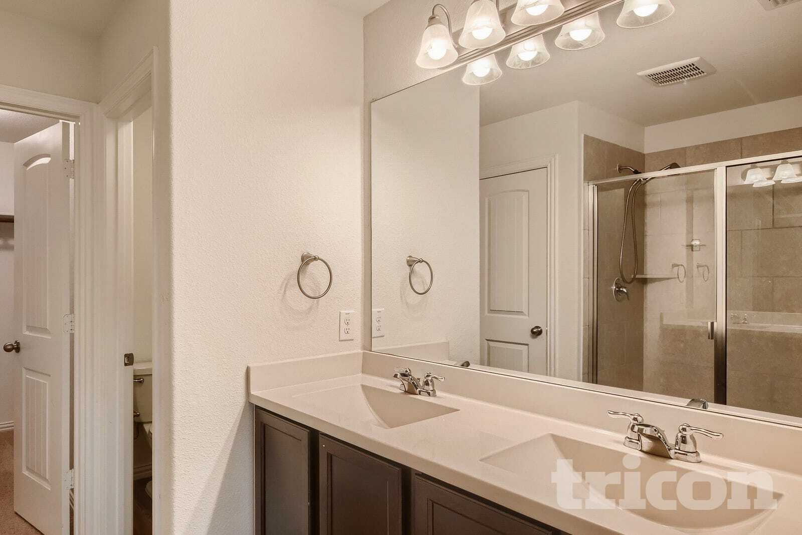 Building Photo - 1348 Renoir Dr