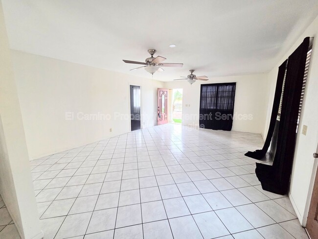 Building Photo - 734 Williamson Ave