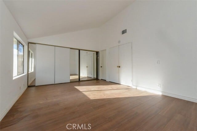 Building Photo - 2057 Dacian Dr S