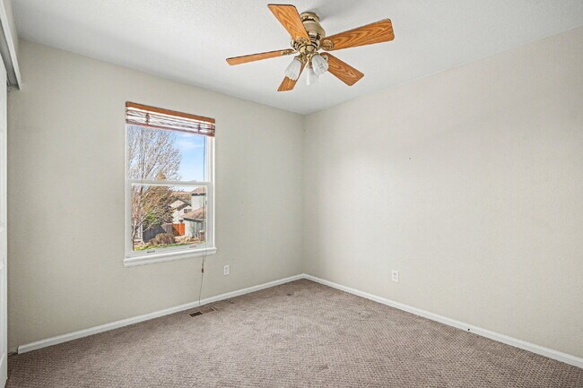 Building Photo - 12584 S Beaver Creek Way