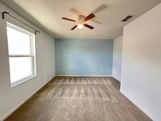 Building Photo - Perfect Home waiting for you!