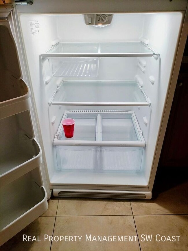 Building Photo - 12471 McGregor Blvd