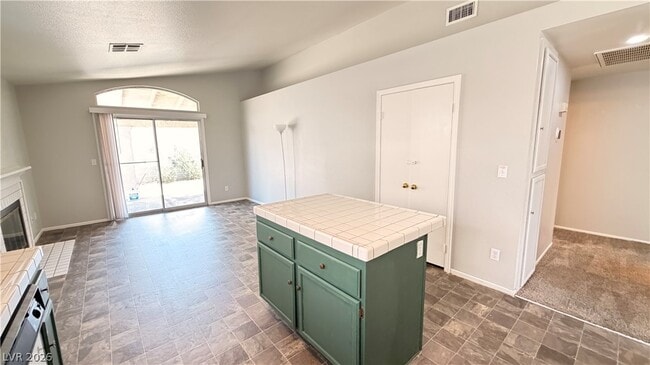 Building Photo - 7220 Paradise Bay Dr