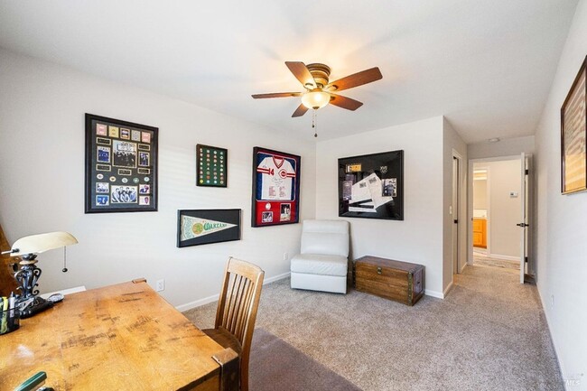 Building Photo - 1051 Stonebridge Dr