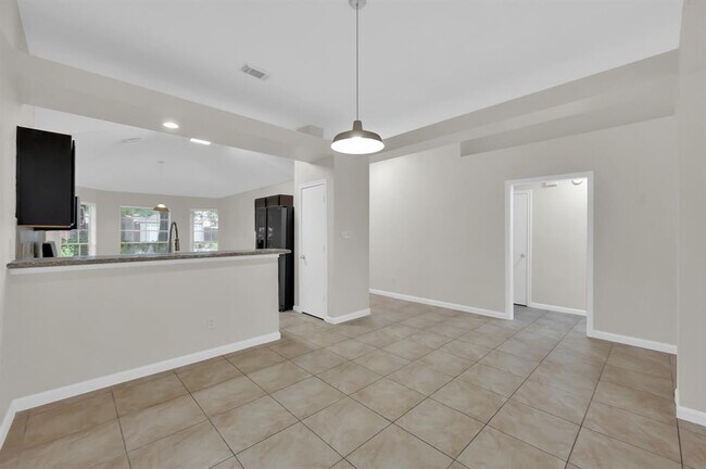 Building Photo - 22727 Bridgewater Dr