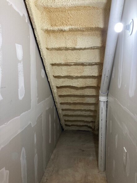 Building Photo - 256 N 32nd St