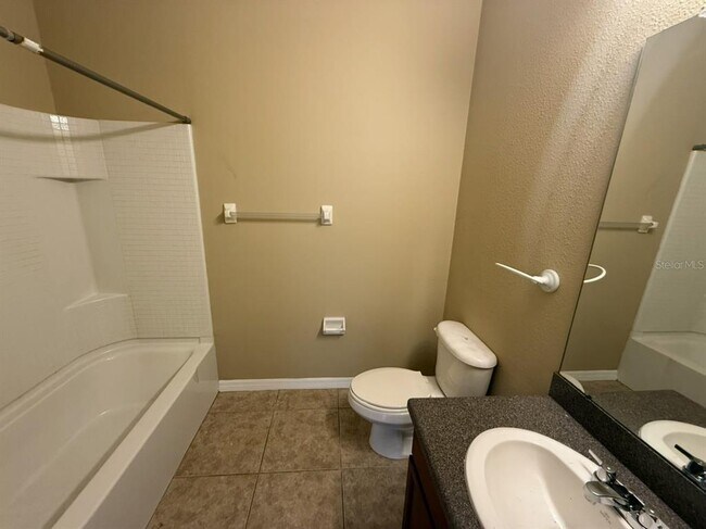 Building Photo - 16604 Kingletside Ct