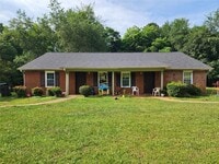 Building Photo - 115 Plum Orchard Rd