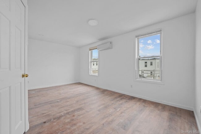 Building Photo - 58-44 Fresh Pond Rd