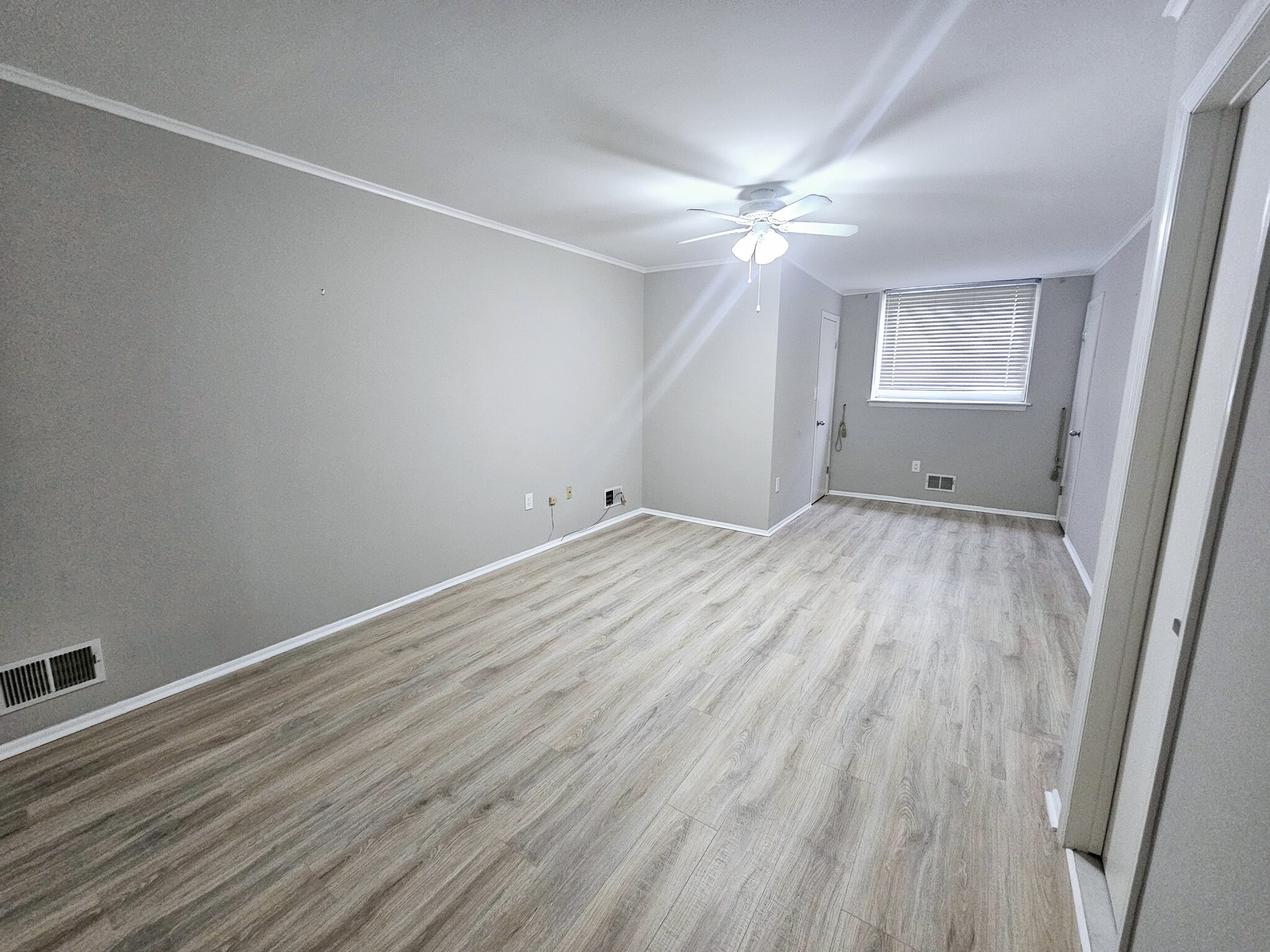 Second bedroom - 103 Park Ave