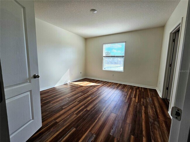 Building Photo - 9022 Wildflower Ln