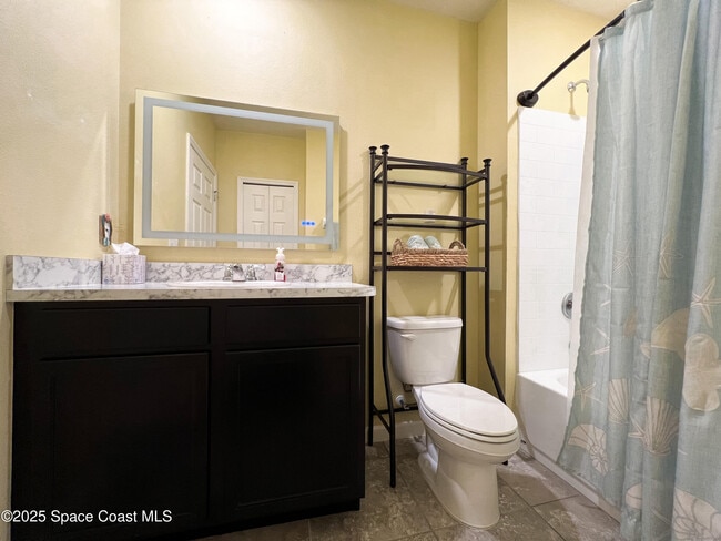 Building Photo - 590 Sorrento Dr