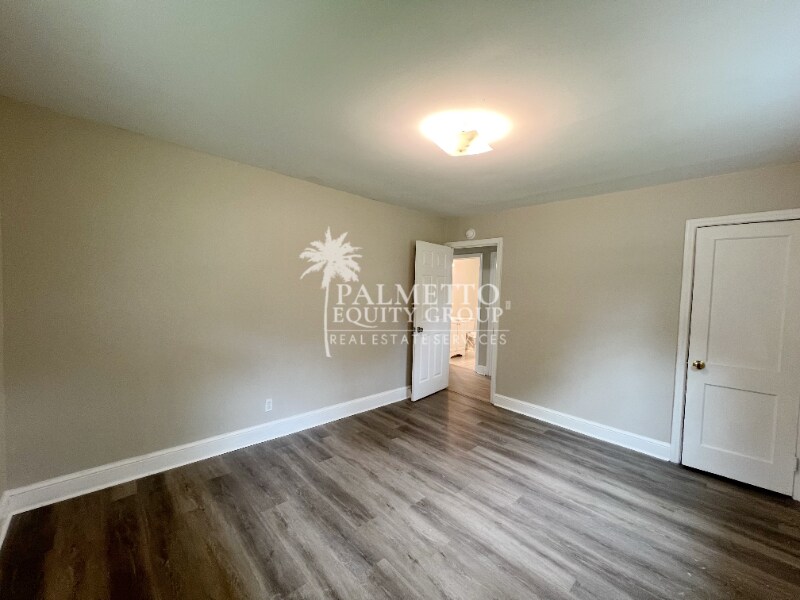 Building Photo - 2506 Belmar St