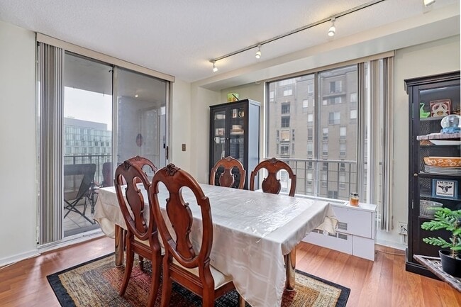 Building Photo - 44 Washington St