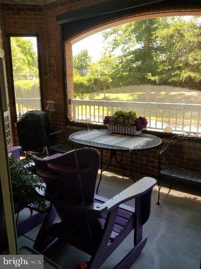 Building Photo - 7065 Heritage Hunt Dr