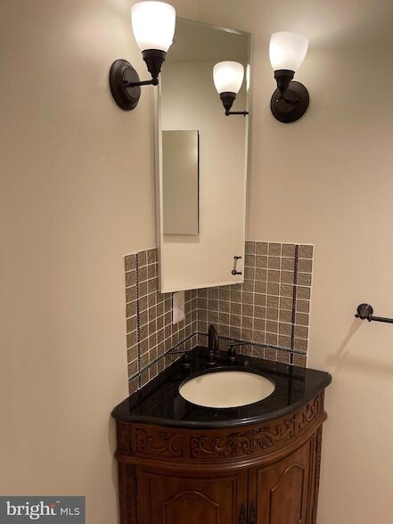 Building Photo - 118 Quaint Acres Dr