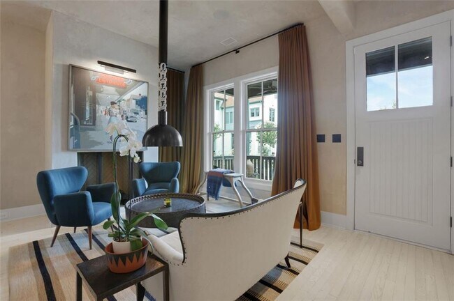 Building Photo - 11291 Serenbe Ln