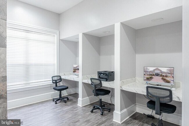 Building Photo - 502 Sunset View Terrace SE