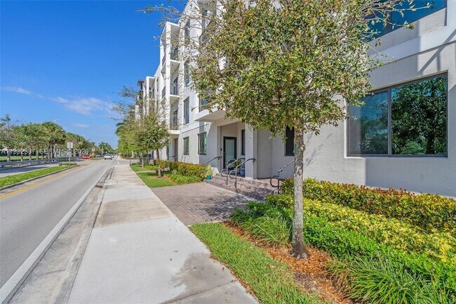 Building Photo - 8363 NW 41st St