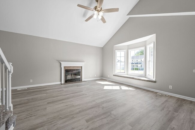 Building Photo - 3792 McAllister Dr