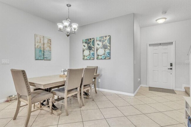 Building Photo - 3256 Rodrick Cir