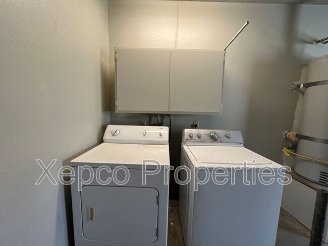 Building Photo - 41737 Armanac Ct