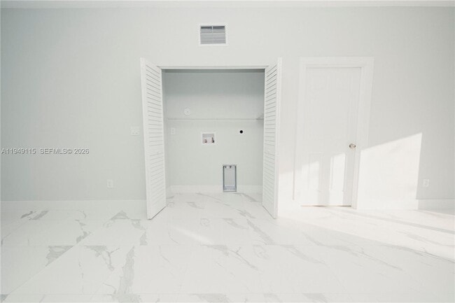 Building Photo - 820 Dr B J McCormick Ave