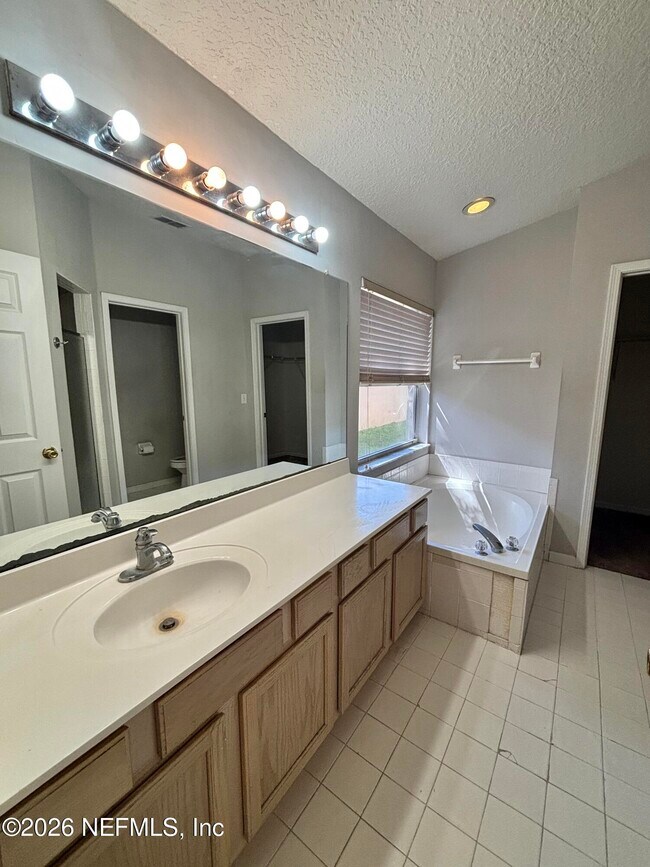 Building Photo - 13758 Sea Hawk St