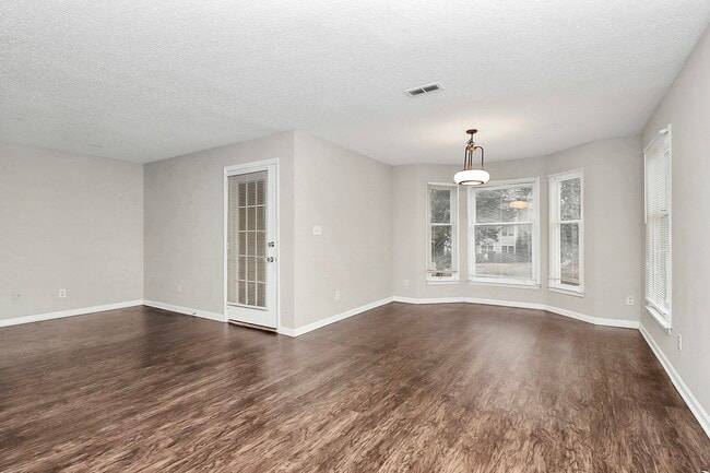 Building Photo - 7360 Rose Terrace Ct