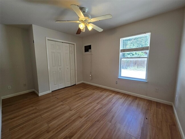 Building Photo - 4516 Russell Dr