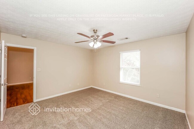 Building Photo - 51 Giles Dr