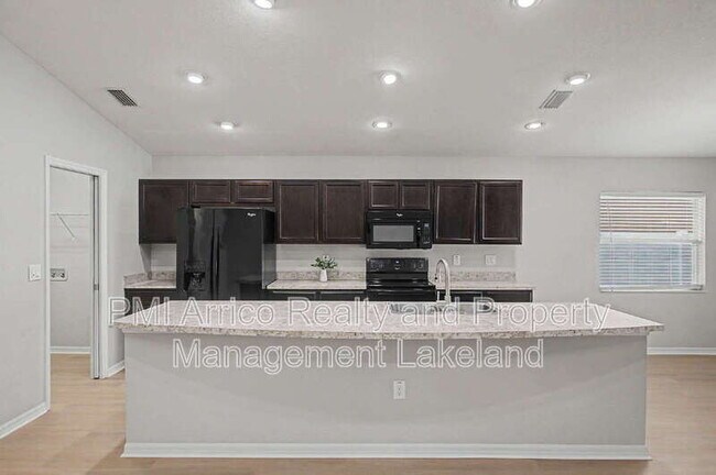 Building Photo - 7918 Chestnut View Dr