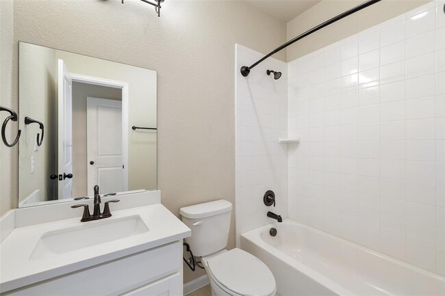 Building Photo - 14920 Cabrillo Way