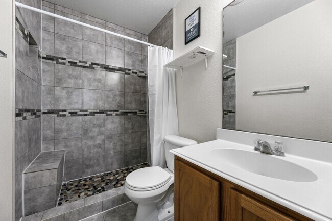 Building Photo - Stunning Fort Worth home in a sought-after neighborhood