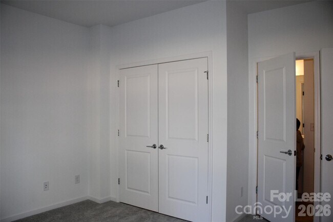 Building Photo - 743 Hoke Ln