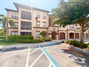 Building Photo - 12960 Positano Cir
