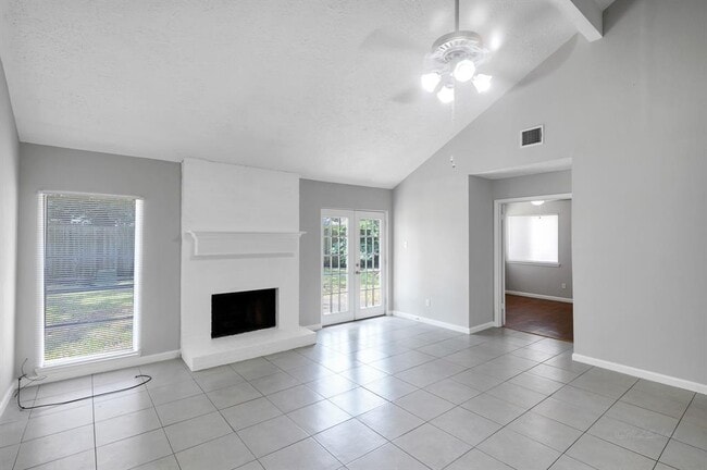 Building Photo - 22627 Braken Manor Ln