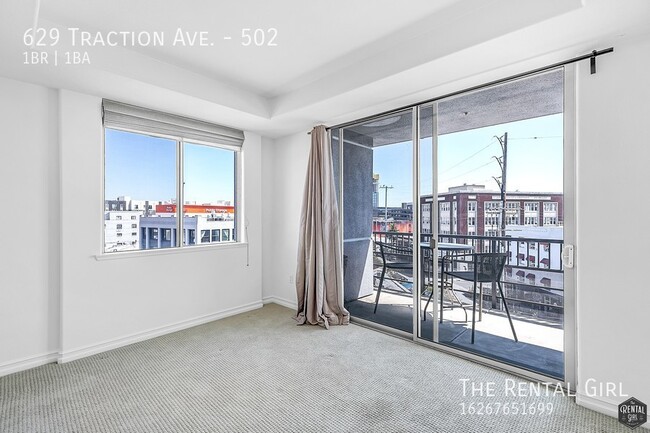 Building Photo - Bright 1 Bed/1 Bath Arts District Condo| S...