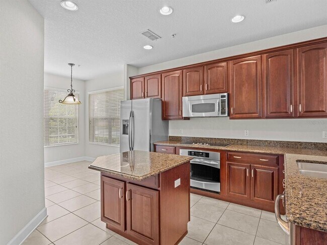 Building Photo - 1406 Milledge Ln