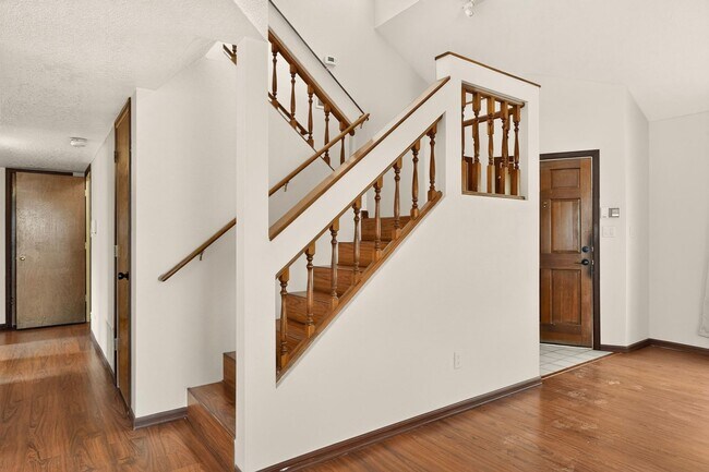 Building Photo - 7817 Sunrose Dr NW