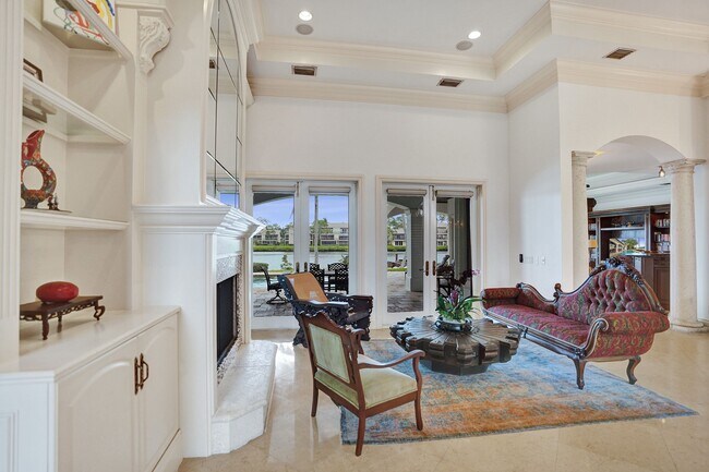 Building Photo - 18669 SE Palm Island Ln