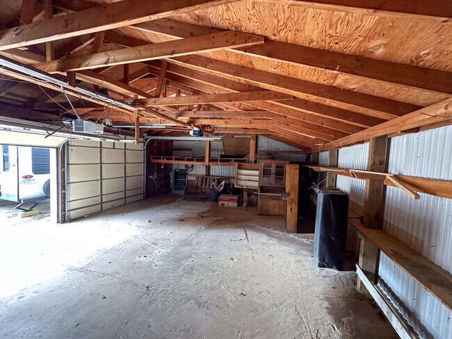 Building Photo - 1208 Baker Ave