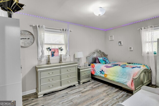 Building Photo - 6575 Hidden Brook Trail