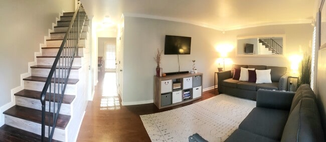 Building Photo - 2845 Wynterhall Rd SE