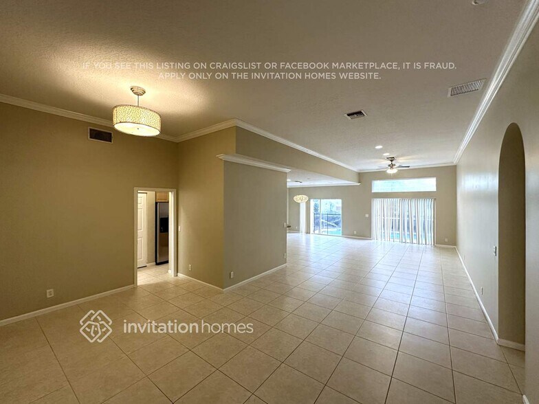Building Photo - 3154 El Camino Real