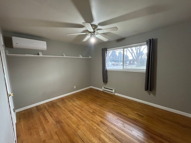 Building Photo - Spacious Single-Story Home on Corner Lot