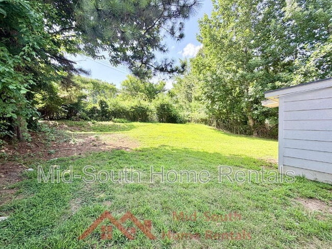 Building Photo - 3243 Boone St