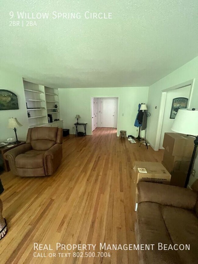 Building Photo - 9 Willow Spring Cir