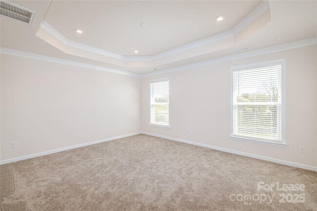 Building Photo - 23018 Clarabelle Dr
